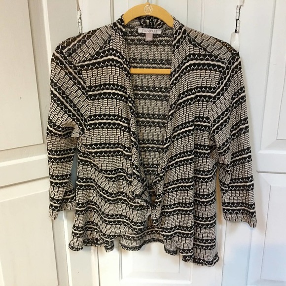 Roz & Ali Cropped Cardigan - Picture 1 of 11